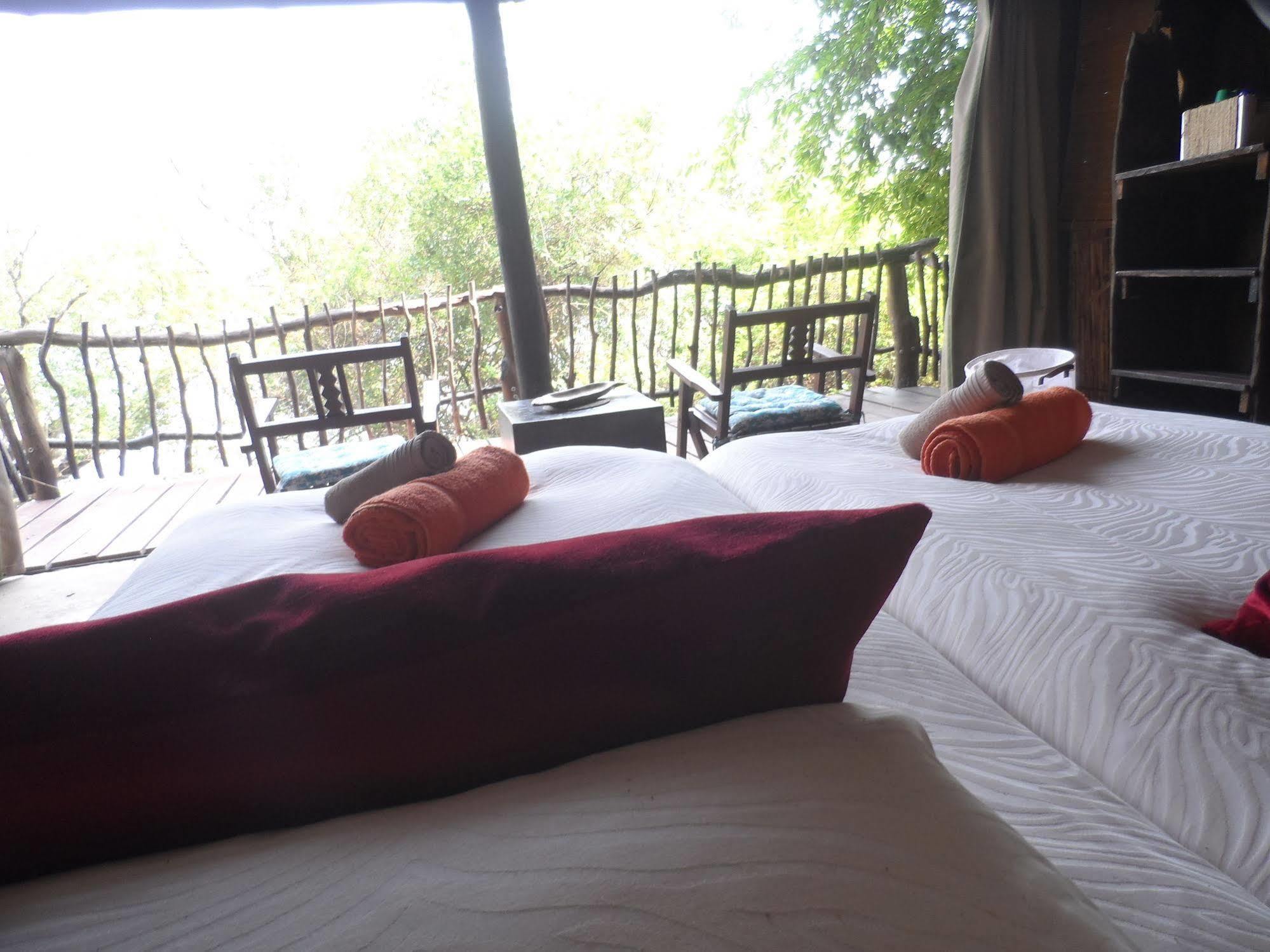 Caprivi Houseboat Safari Lodge Katima Mulilo Eksteriør bilde