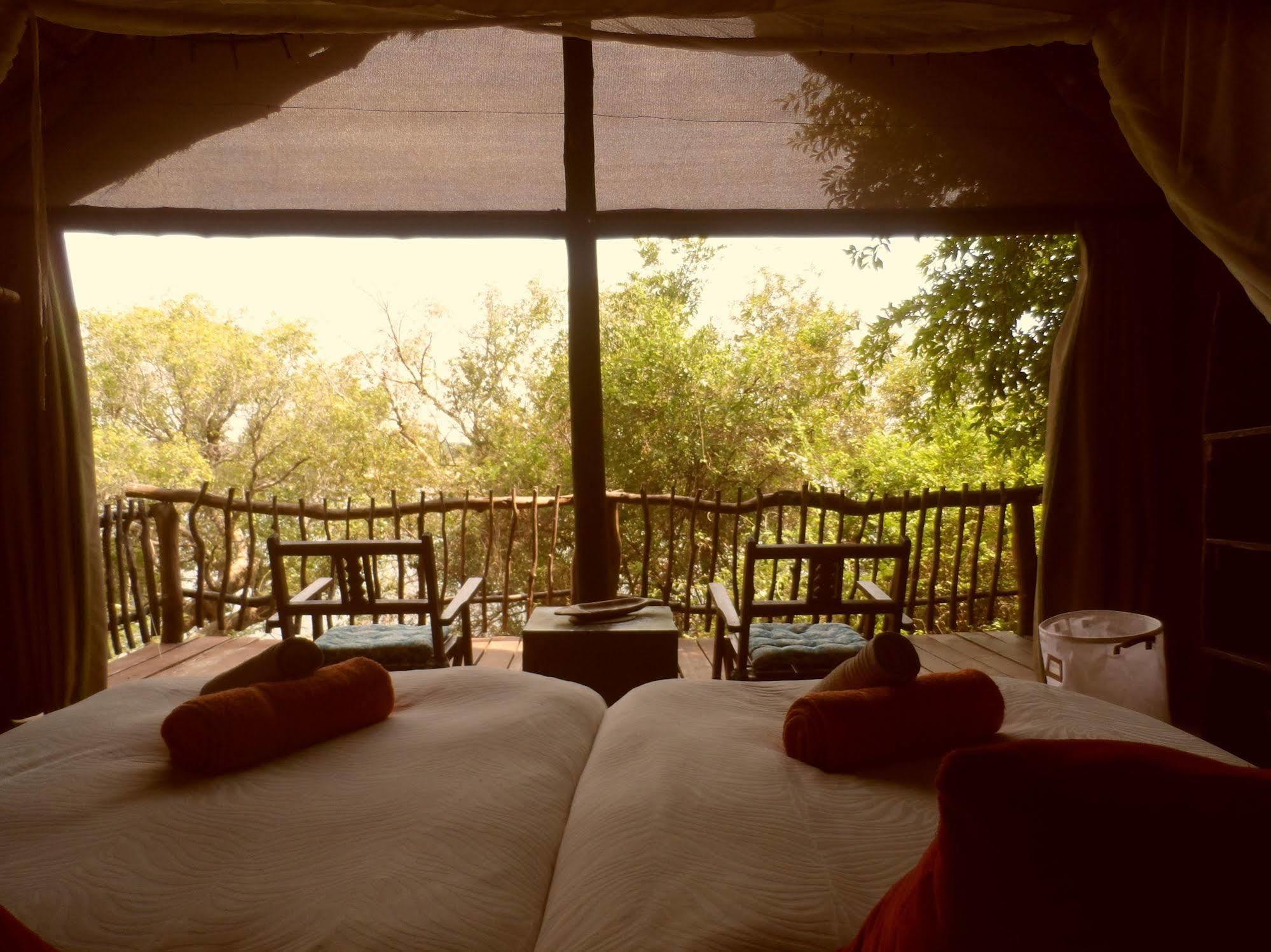 Caprivi Houseboat Safari Lodge Katima Mulilo Eksteriør bilde