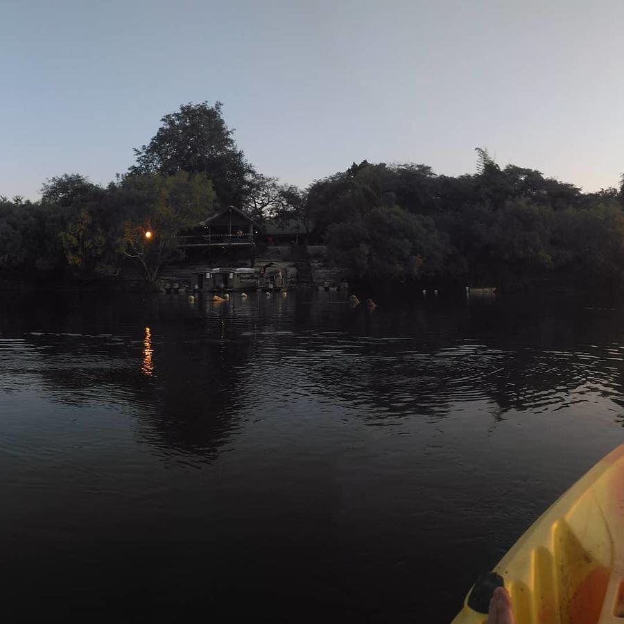 Caprivi Houseboat Safari Lodge Katima Mulilo Eksteriør bilde