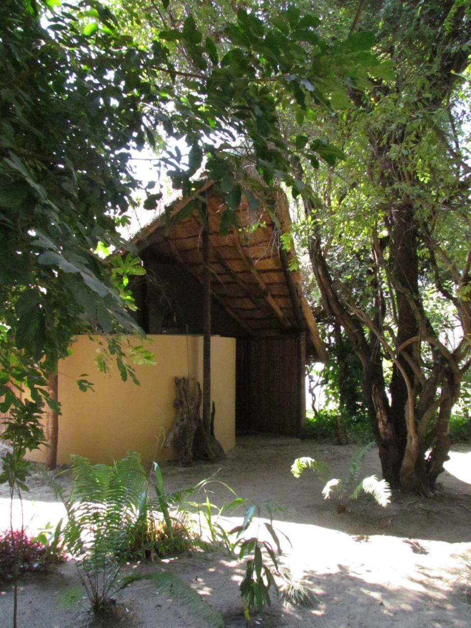 Caprivi Houseboat Safari Lodge Katima Mulilo Eksteriør bilde